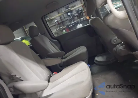 2012 Kia Sedona Lx z USA, uszkodzony, nr VIN KNDMG4C79C6441849